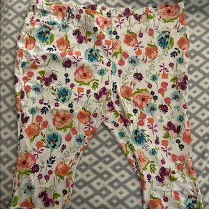 terra&sky Multicolor Pull-on Capris EUC 4x 28/30